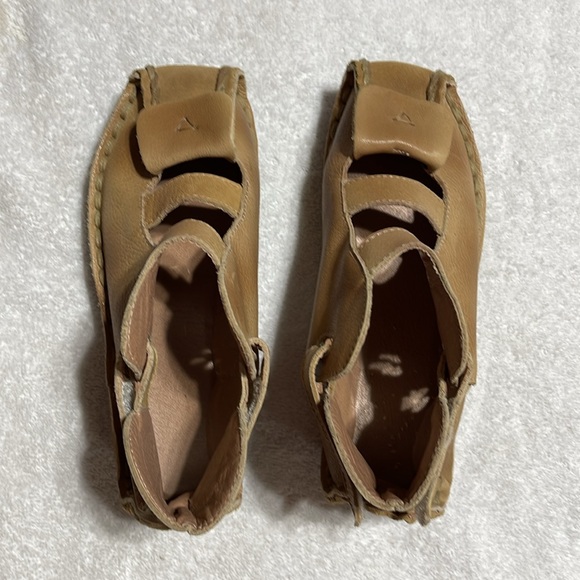 Yolee woman’s leather Sandals Size 7 - Picture 4 of 7